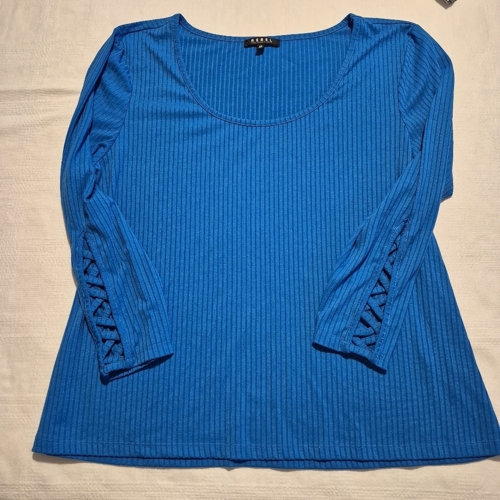 Rebel women's size 2X bright blue lattice long sleeve shirt EUC